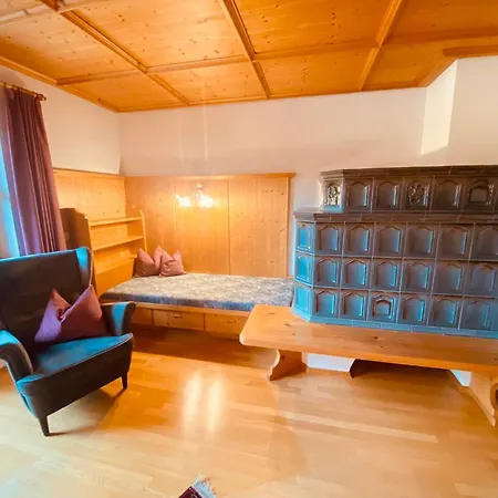 Beim Talschuster Apartment *